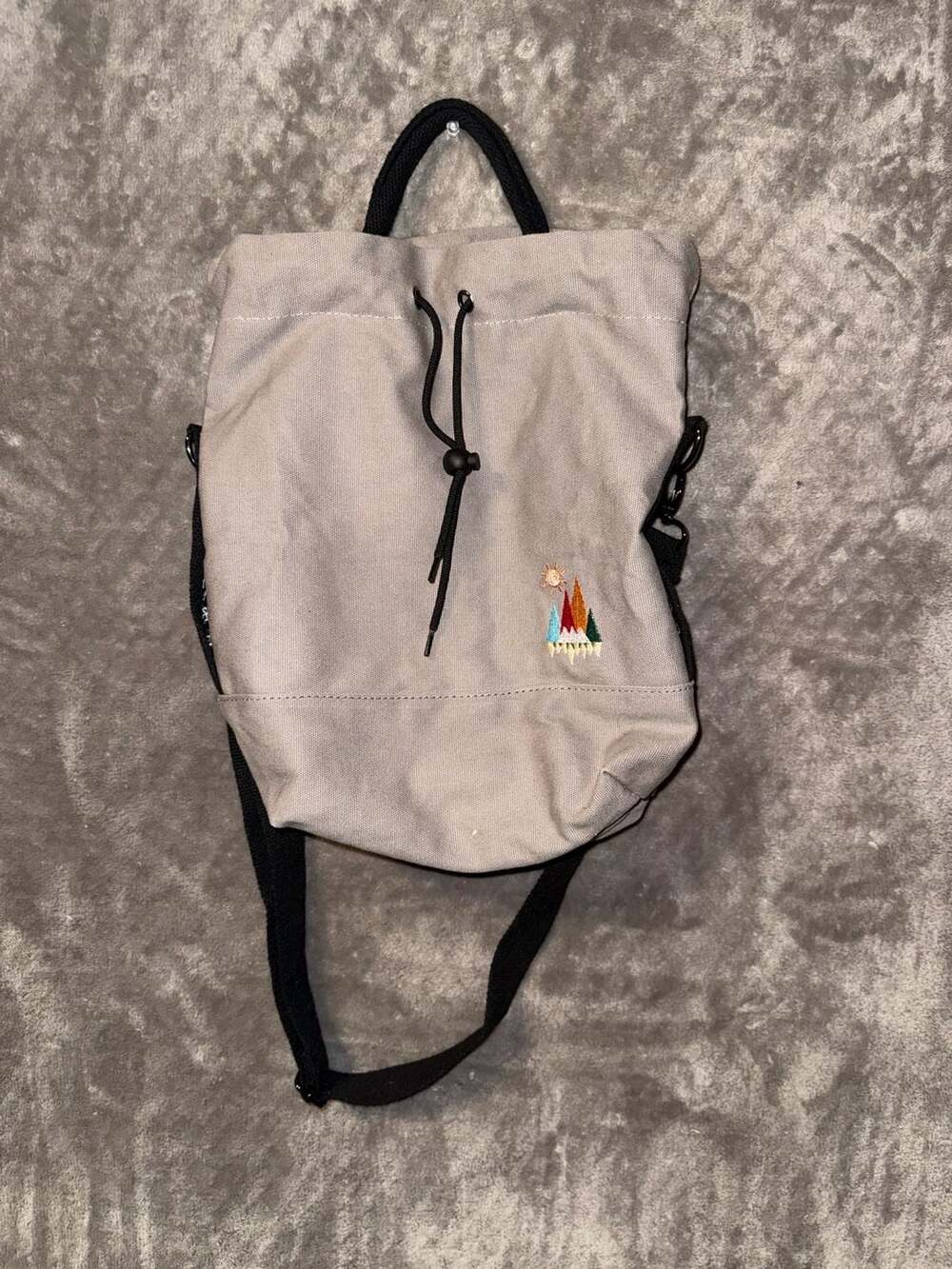 Canvas Crossbody Drawstring Bucket Bag with Embroidered Mountains and Sun Design